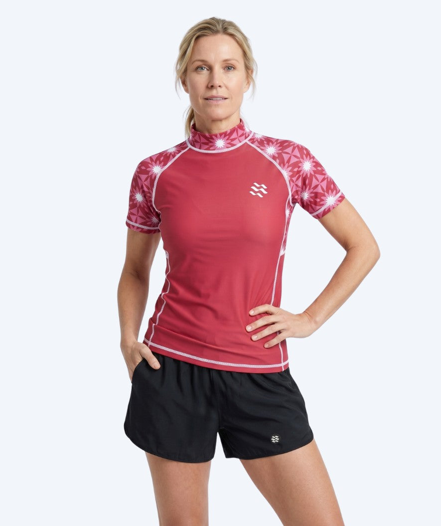Watery UV-shirt for women - Aiko Short Sleeve Rashguard - Pink/dark red