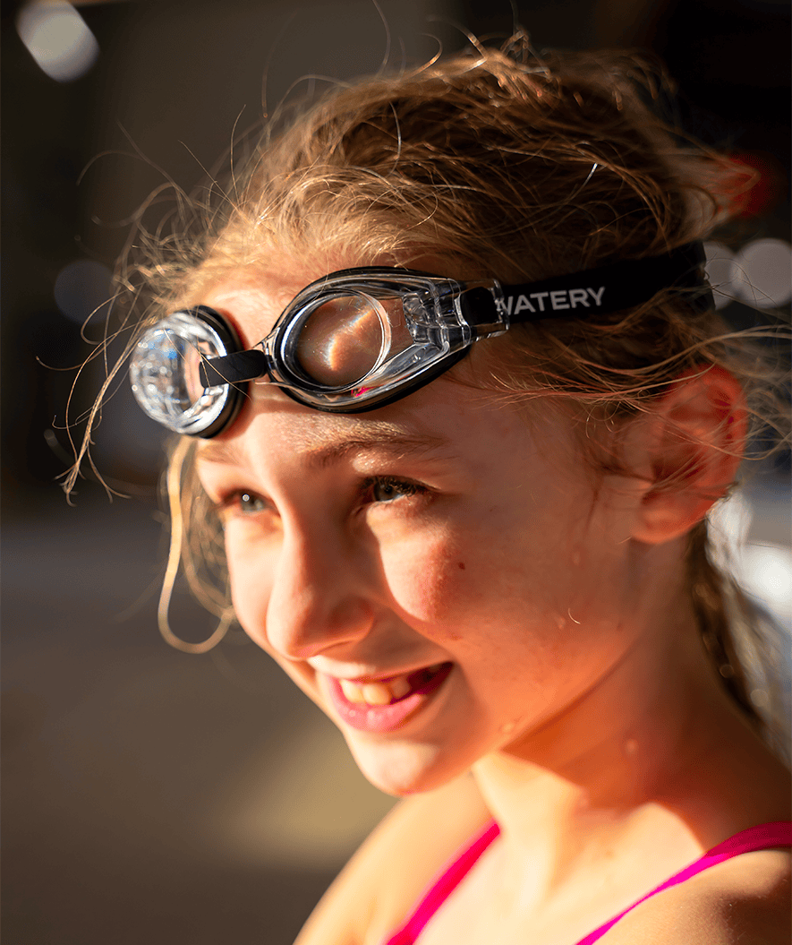 Watery nearsighted prescription swim goggles for kids - (-1.5) to (-7.0) - Baffin - Black