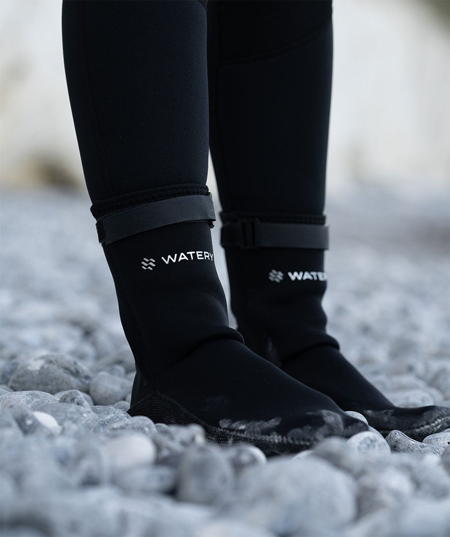 Watery neoprene socks for open water  - Reptile (3 mm) - Black