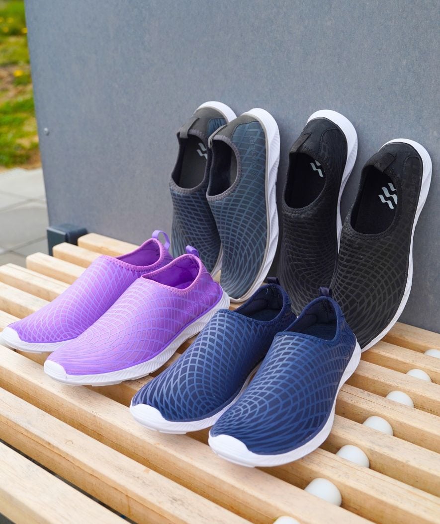 Watery water shoes for adults - Kawaii - Black