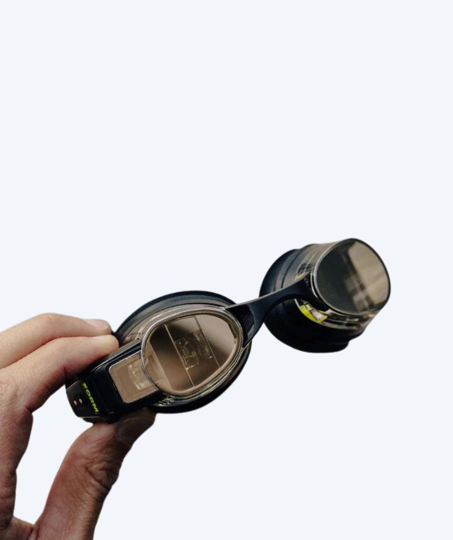 Form Swim display Elite swim goggles - Smart Swim 2 - Black/green
