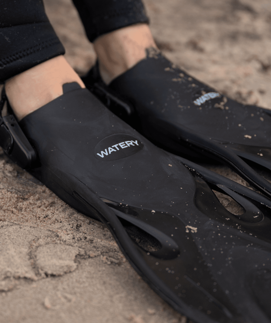 Watery short swim fins - Fisher - Black