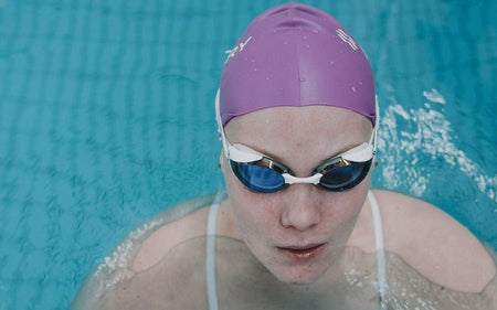 Swimming goggles for women