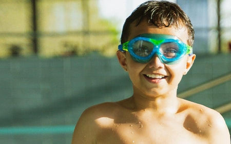 Swim goggles for kids