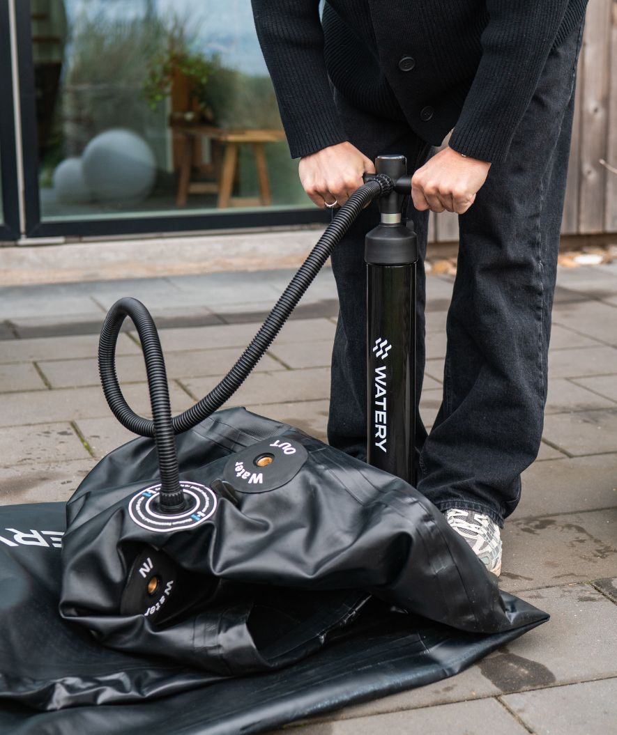 Watery inflatable cold plunge - Ace - Black