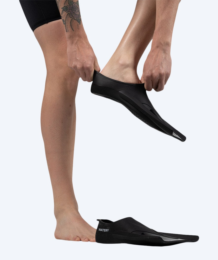 Watery short swim fins - Badger Active - Black