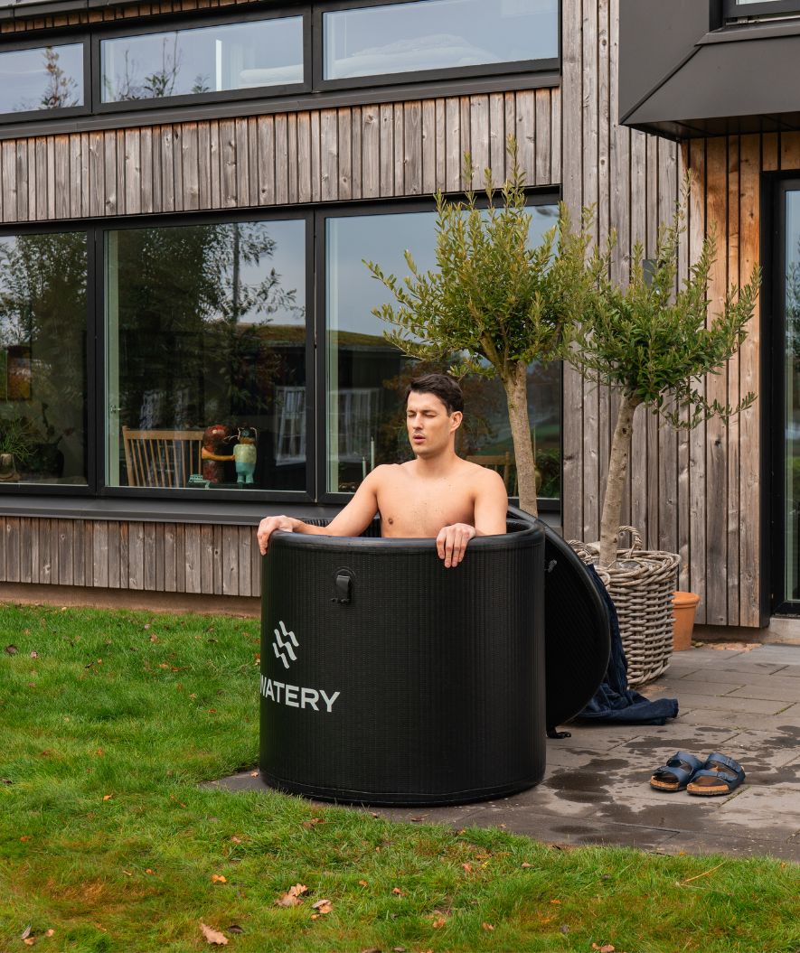 Watery inflatable cold plunge - Deluxe - Black