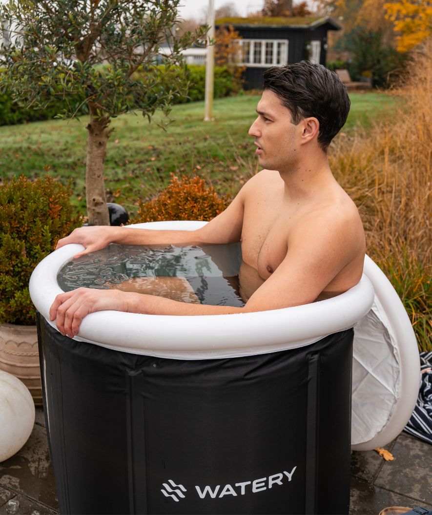 Watery inflatable cold plunge - Hero - Black