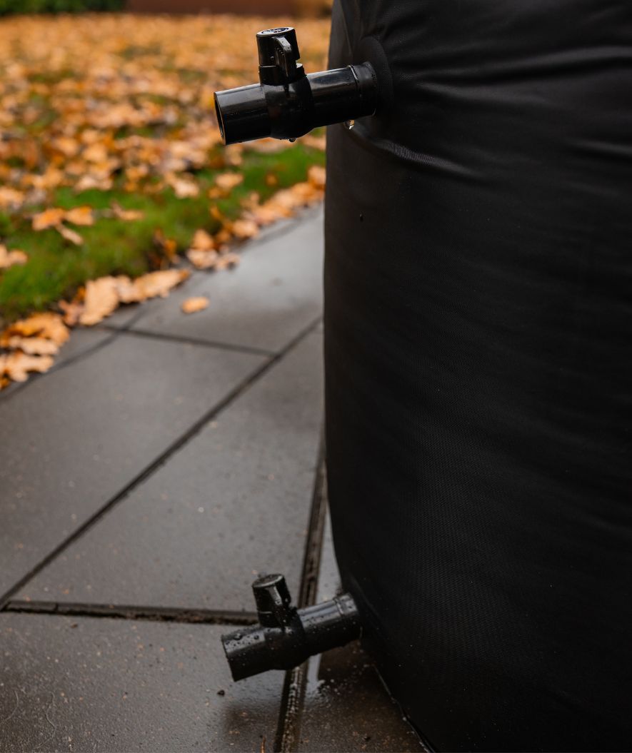 Watery inflatable cold plunge - Hero Max - Black