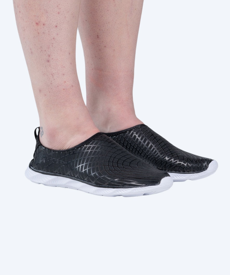 Watery water shoes for adults - Kawaii - Black