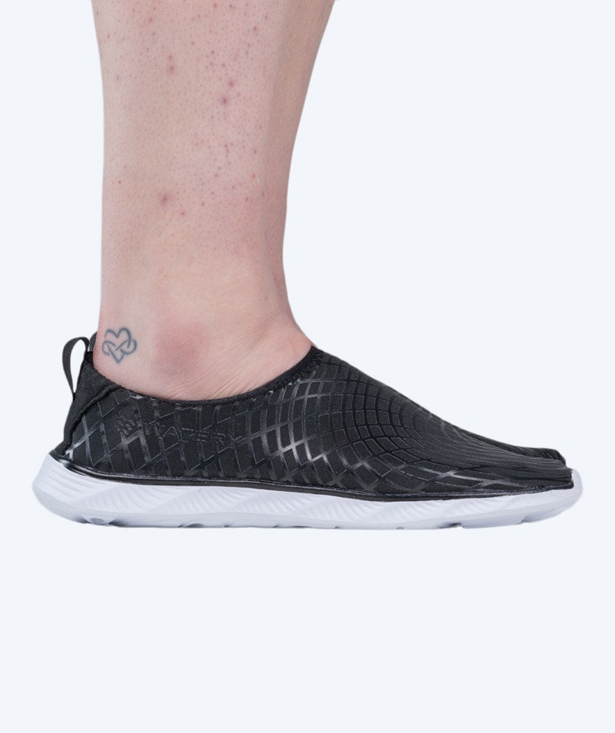 Watery water shoes for adults - Kawaii - Black