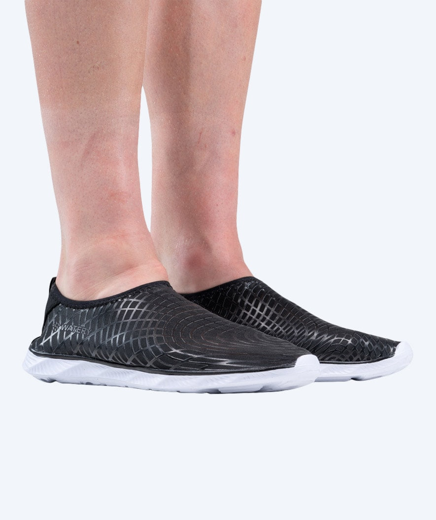 Watery water shoes for adults - Kawaii - Black