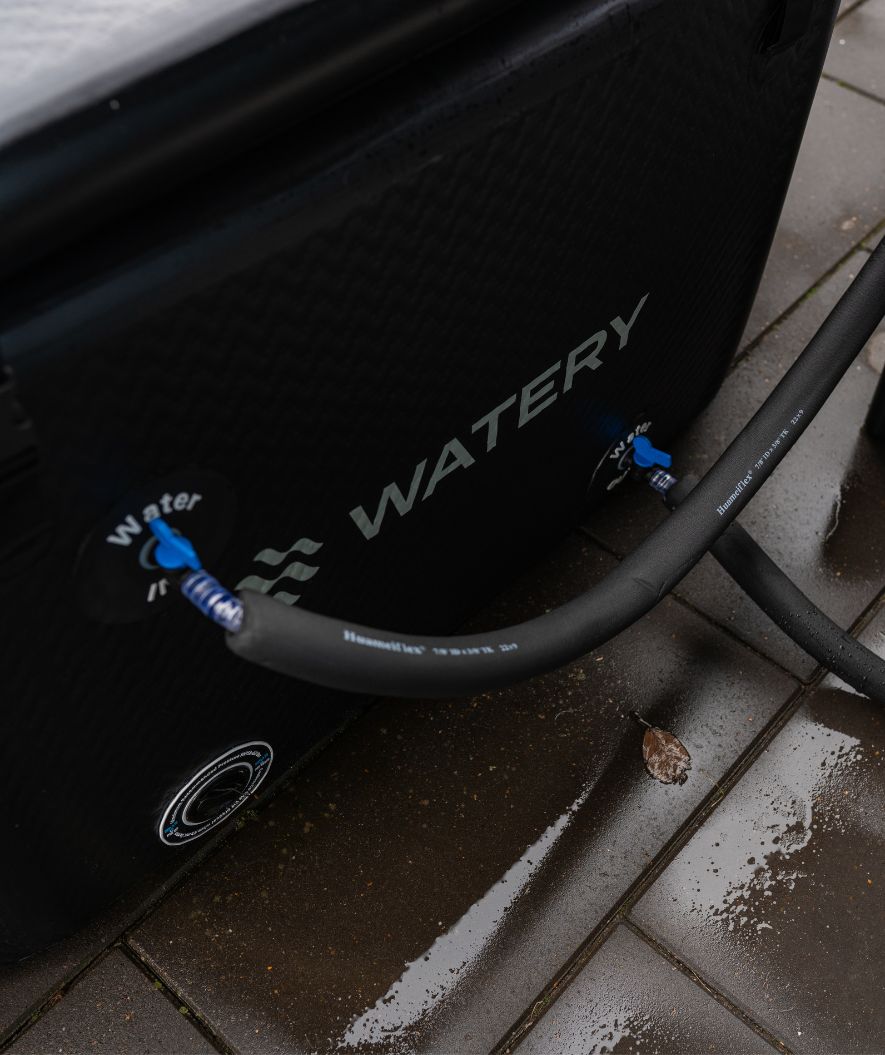 Watery water cooler for ice bath - Dense Cooler - Black